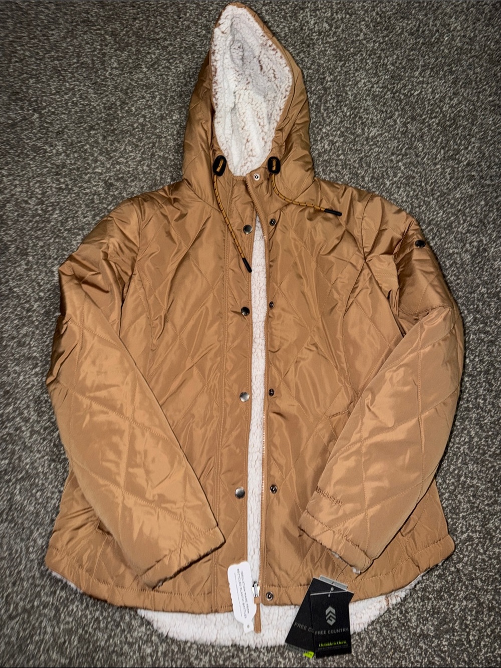 Women’s Free Country Reversible Hooded Sherpa-Lined Puffer Jacket in Camel NWT